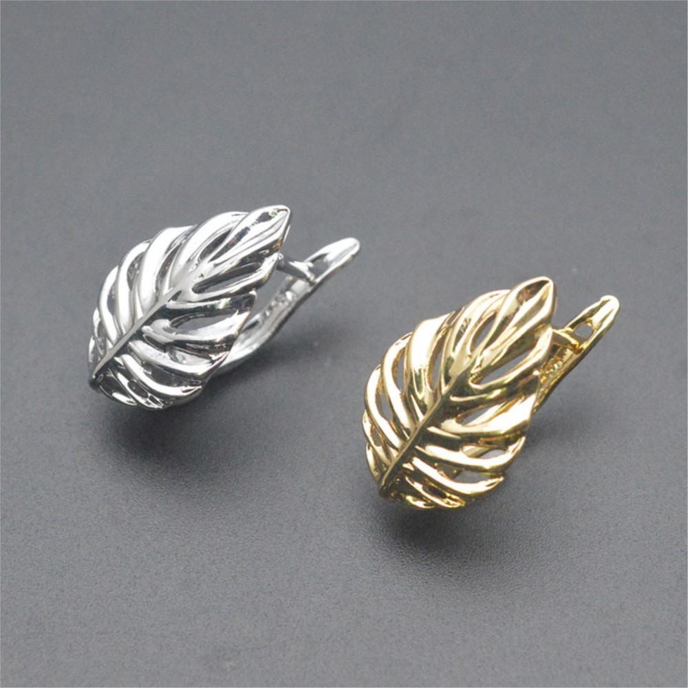 ต่างหูแบบตะขอเกี่ยวรูปใบไม้ ชุ - Hoop Earrings บทวิจารณ์และราคา